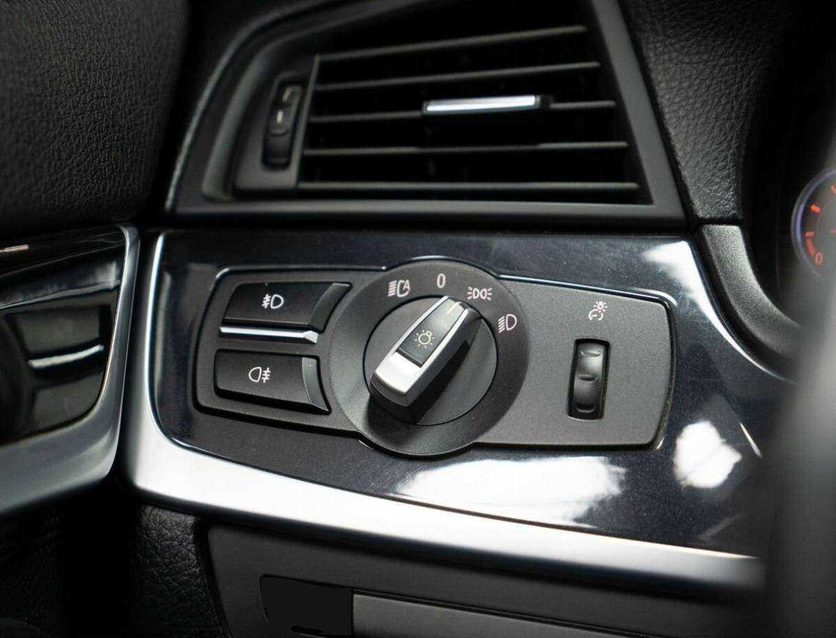 Купить BMW 5 серии 530d xDrive, 2013, 229 600 км, фото №18