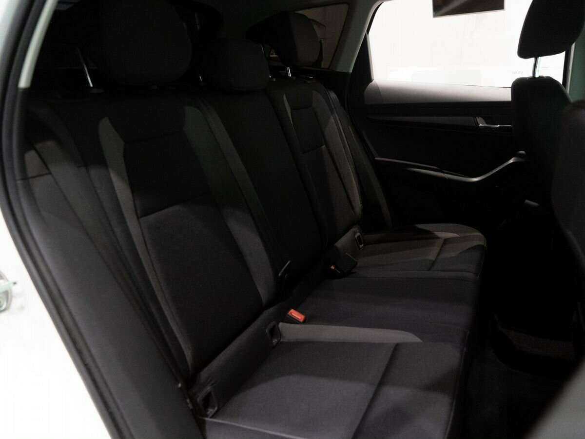 Купить Skoda Karoq DSG6, 2021, 52 046 км, фото №8