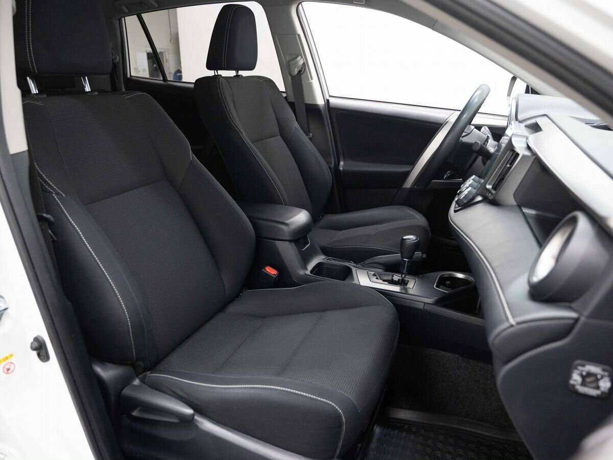 Купить Toyota RAV4, 2017, 67 000 км, фото №15