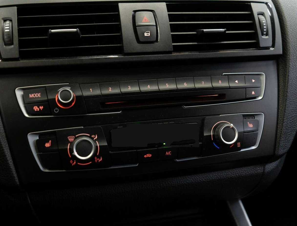 Купить BMW 1 серии 116i, 2014, 141 216 км, фото №13