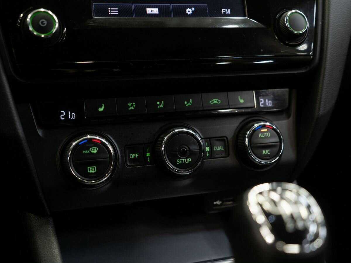 Купить Skoda Octavia, 2014, 287 000 км, фото №12