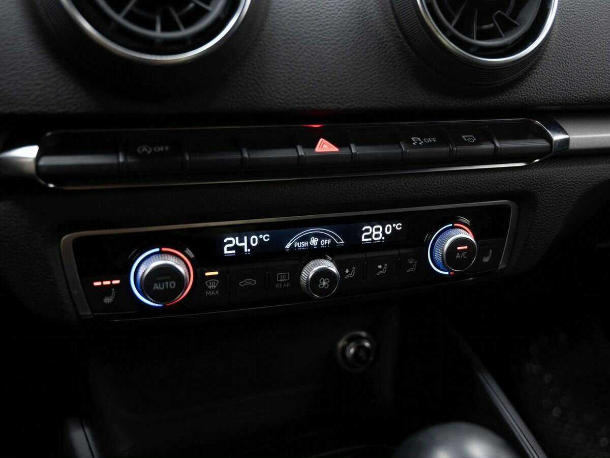 Купить Audi A3, 2019, 157 000 км, фото №21