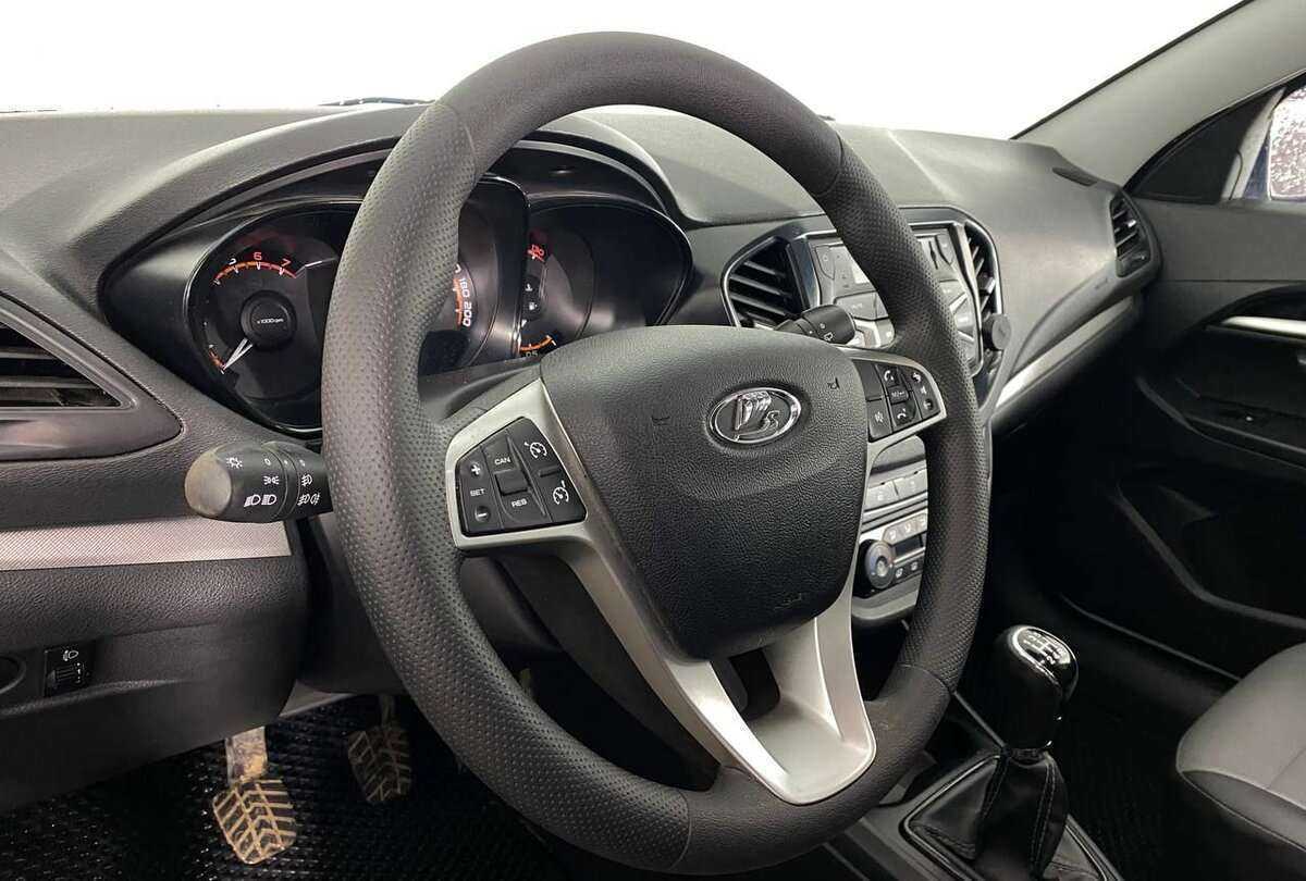 Купить Lada (ВАЗ) Vesta SW, 2019, 70 201 км, фото №13