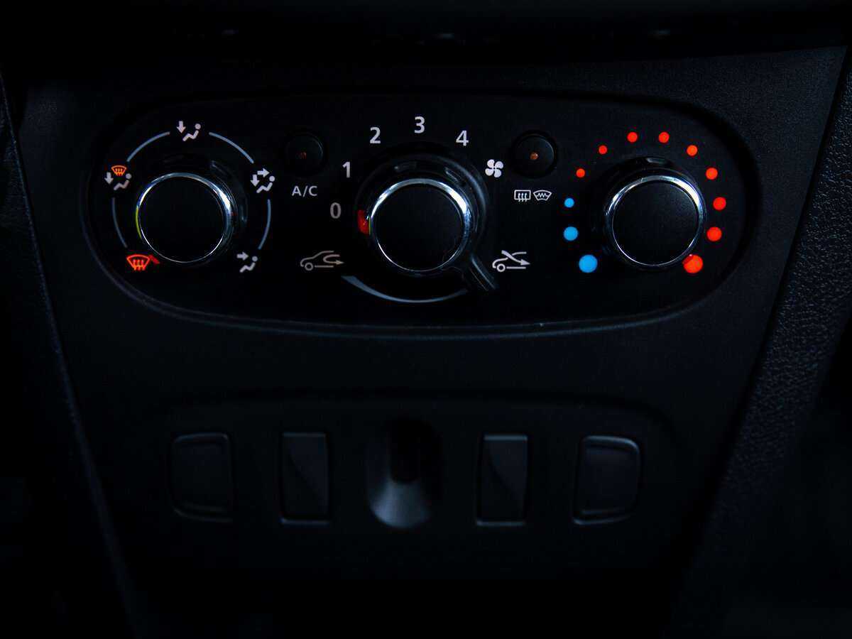 Купить Renault Logan Stepway, 2019, 73 365 км, фото №17