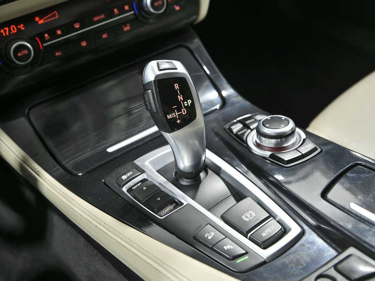Купить BMW 5 серии 525d xDrive, 2013, 204 080 км, фото №14