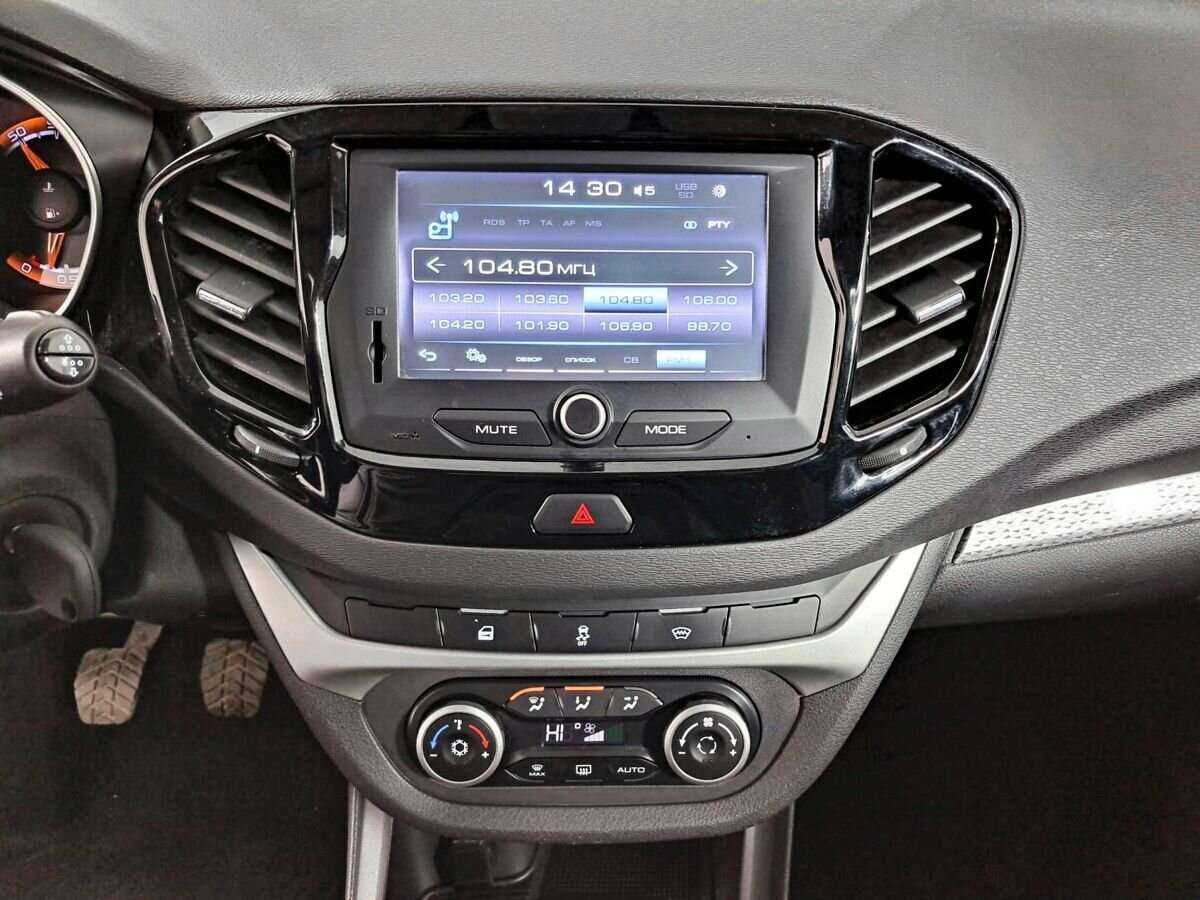 Купить Lada (ВАЗ) Vesta SW Cross, 2019, 78 401 км, фото №13