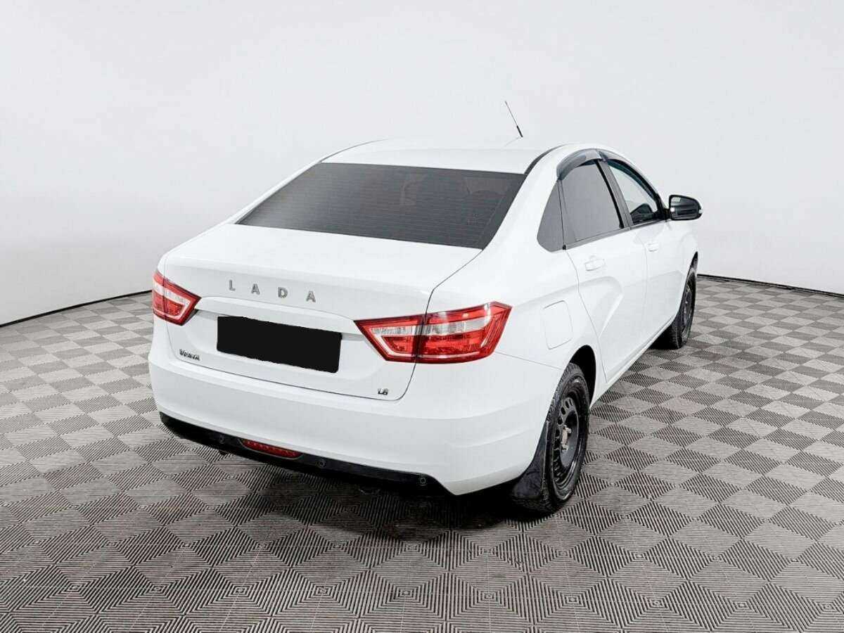 Купить Lada (ВАЗ) Vesta, 2019, 70 350 км, фото №4
