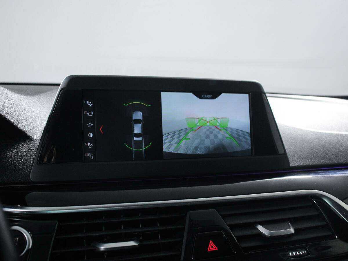 Купить BMW 5 серии 520d, 2017, 157 968 км, фото №13