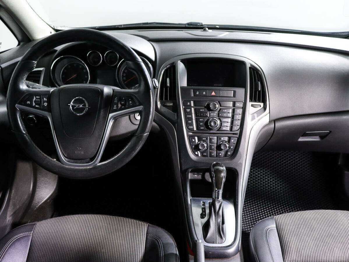 Купить Opel Astra, 2012, 117 438 км, фото №9