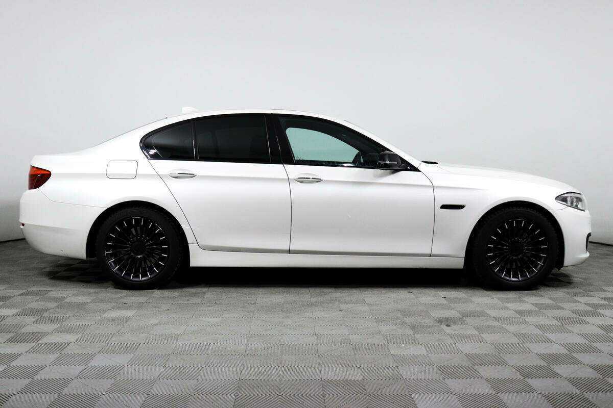 Купить BMW 5 серии 528i xDrive, 2016, 160 082 км, фото №4
