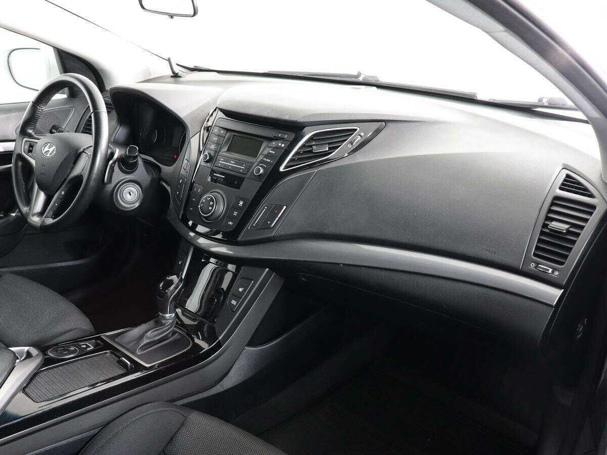 Купить Hyundai i40, 2016, 76 258 км, фото №9