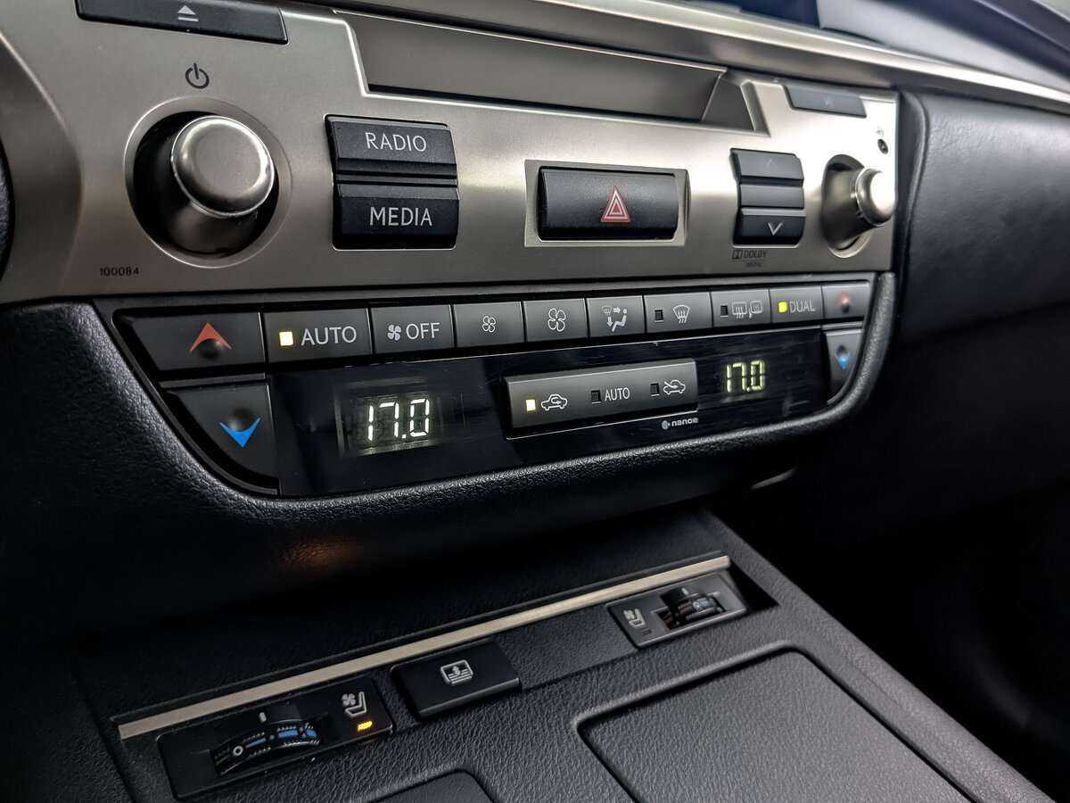 Купить Lexus ES 250, 2014, 146 224 км, фото №19