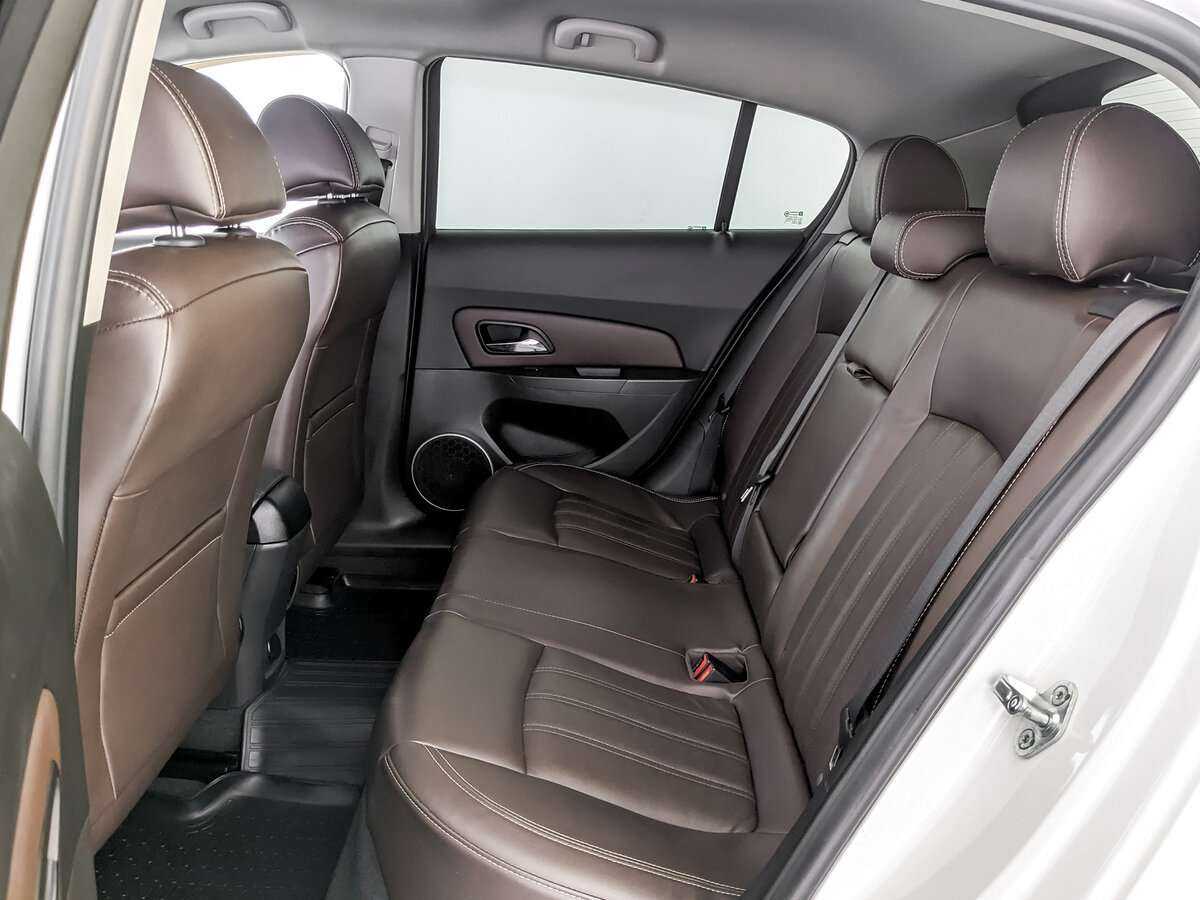 Купить Chevrolet Cruze, 2014, 184 795 км, фото №10