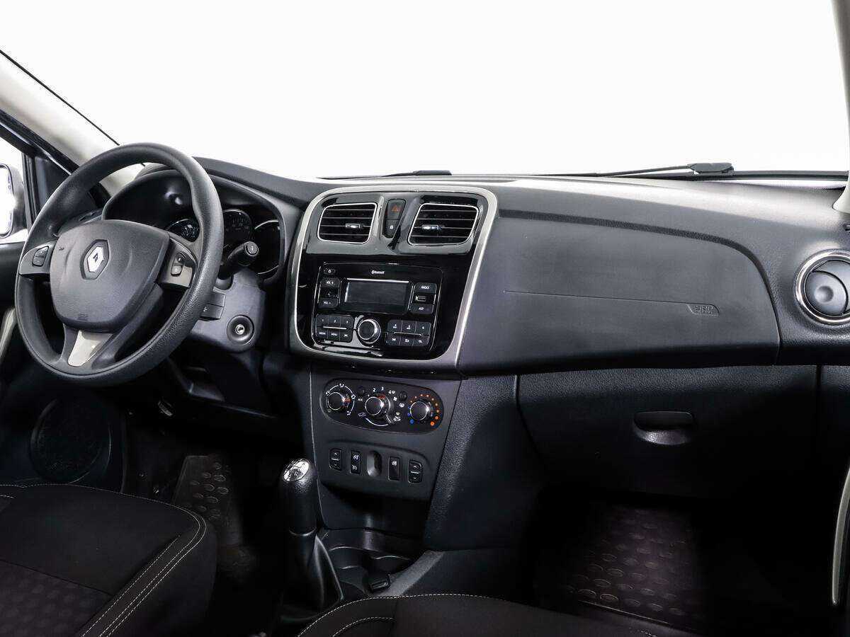 Купить Renault Logan, 2017, 83 940 км, фото №9