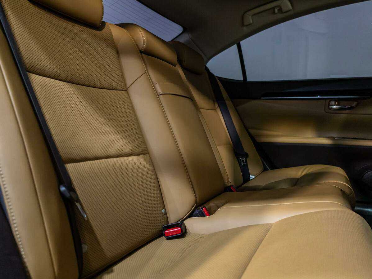 Купить Lexus ES 200, 2016, 133 020 км, фото №12