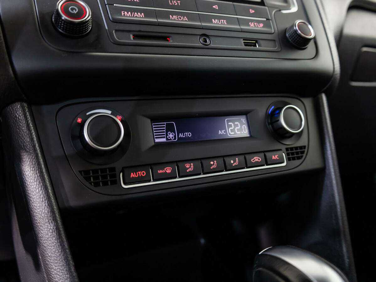 Купить Volkswagen Polo, 2017, 92 266 км, фото №12