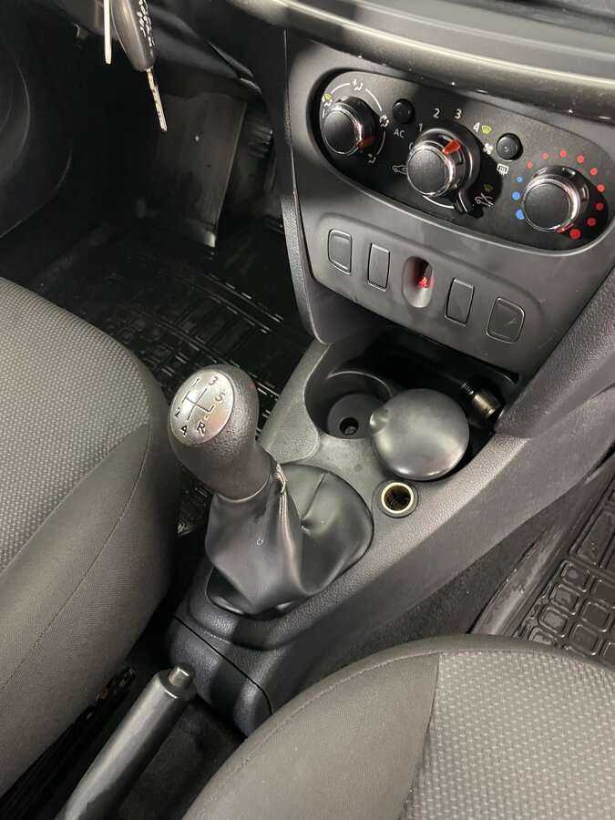 Купить Renault Logan, 2014, 156 200 км, фото №19