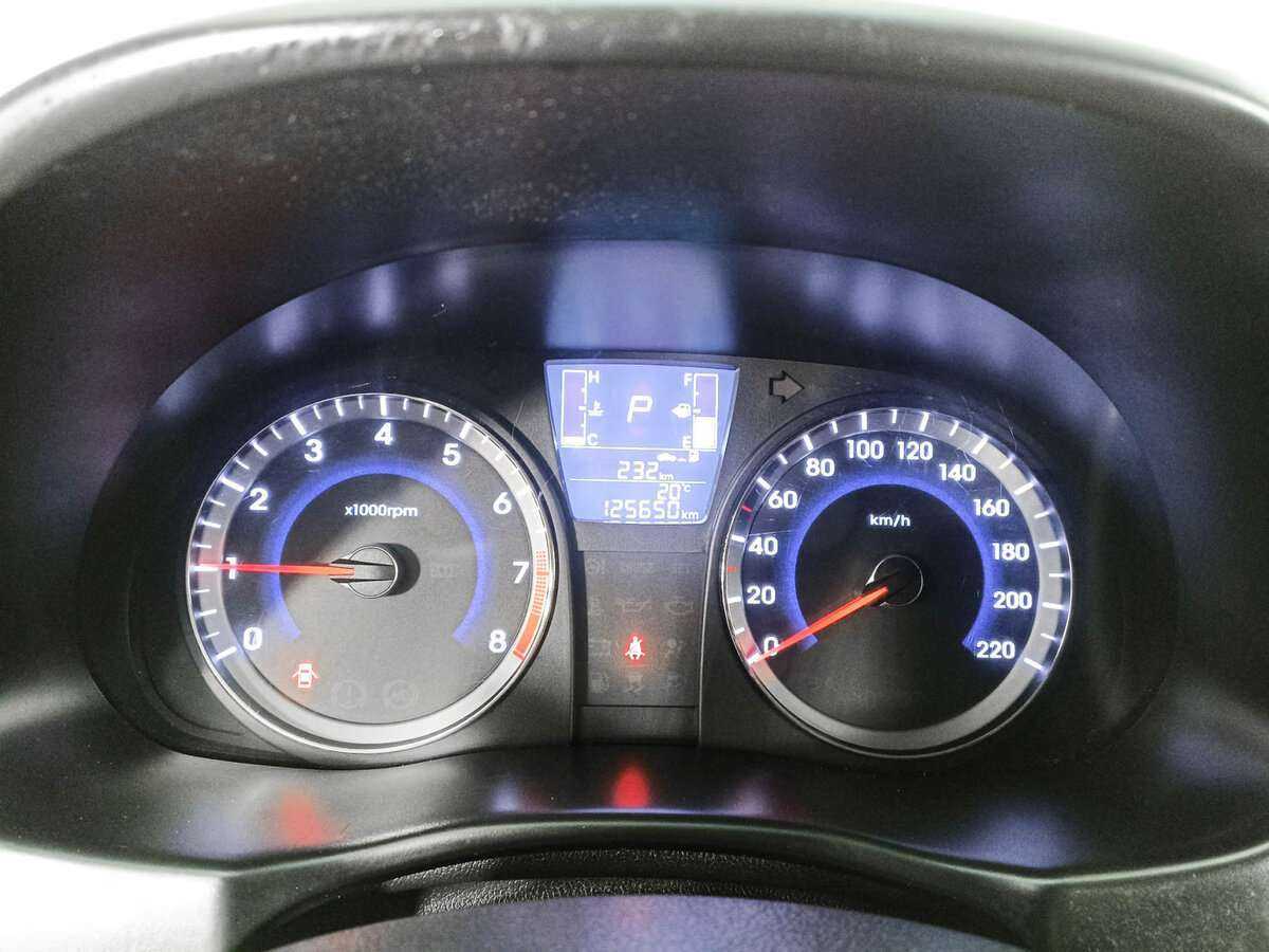 Купить Hyundai Solaris, 2015, 125 600 км, фото №11