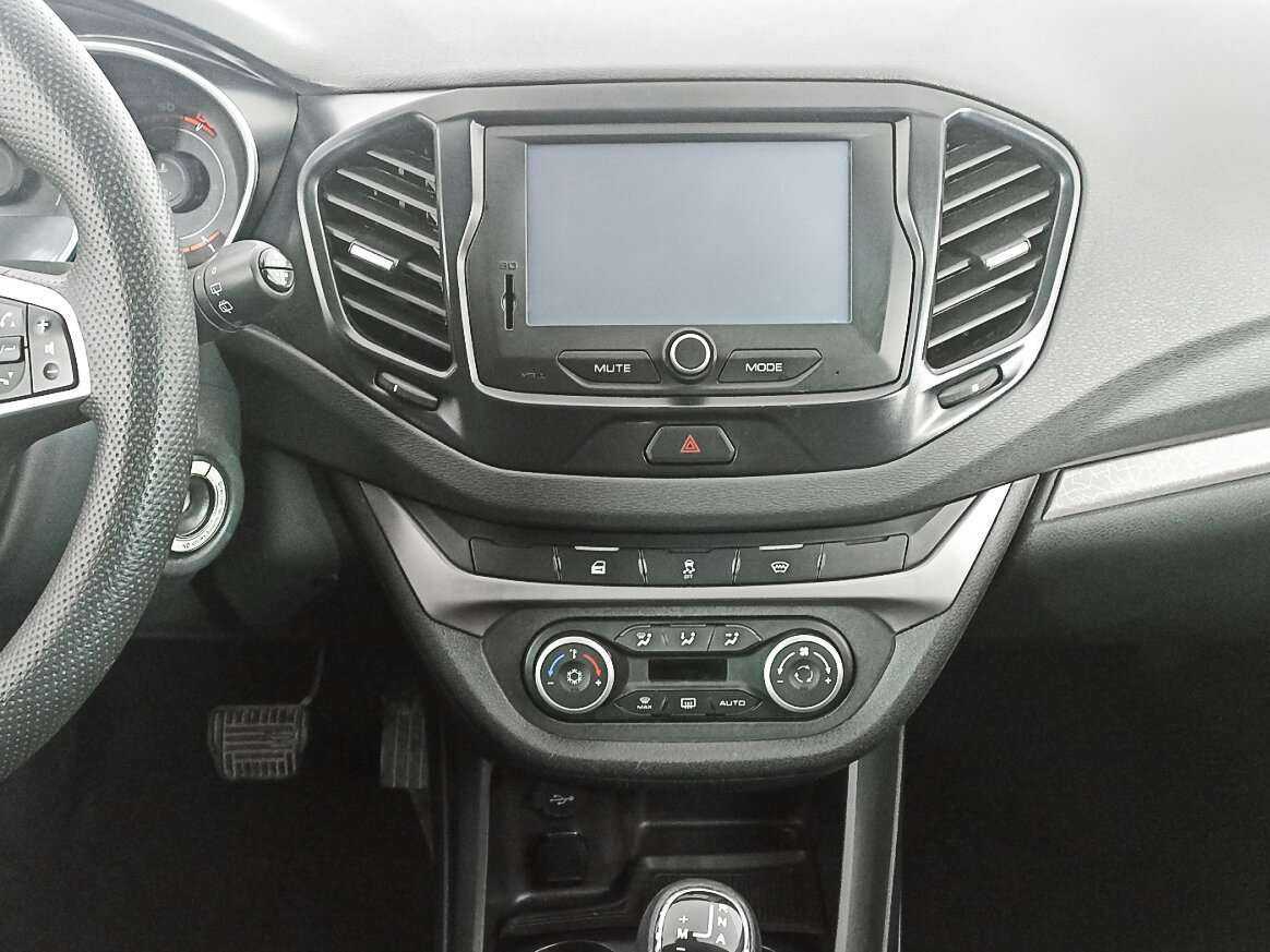 Купить Lada (ВАЗ) Vesta SW, 2017, 127 901 км, фото №13