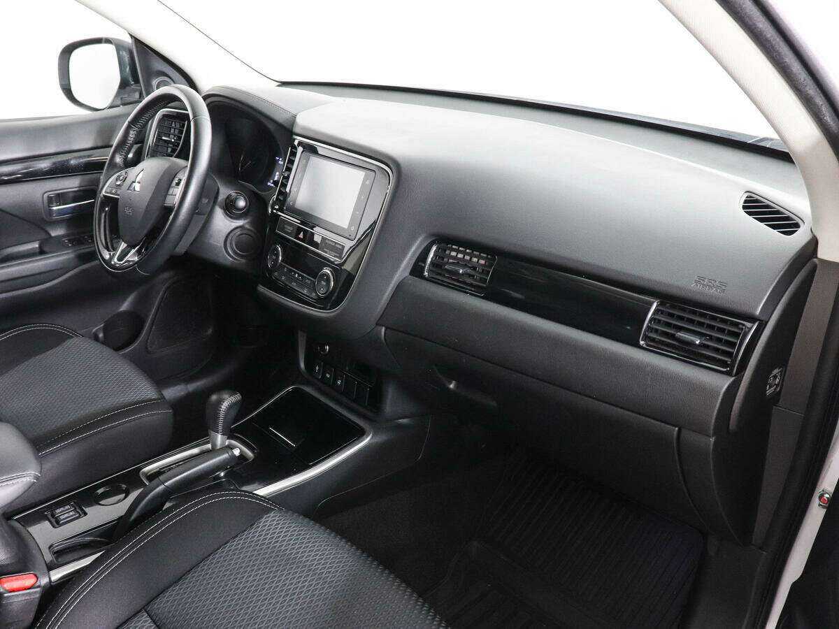 Купить Mitsubishi Outlander, 2019, 91 367 км, фото №10