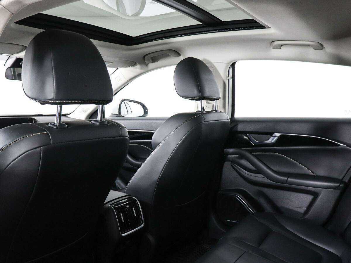 Купить FAW Bestune B70, 2023, 52 275 км, фото №12