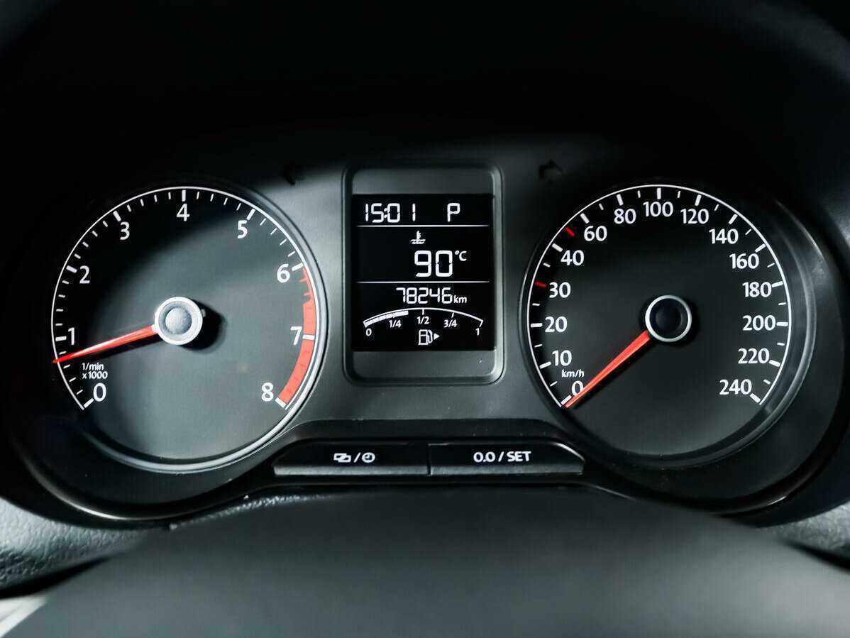 Купить Volkswagen Polo, 2015, 78 240 км, фото №10