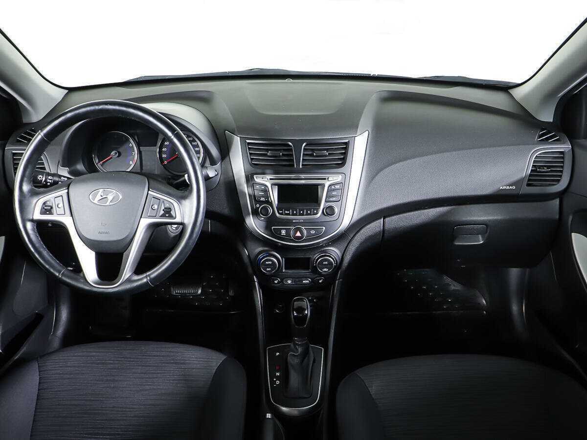 Купить Hyundai Solaris, 2016, 39 014 км, фото №11