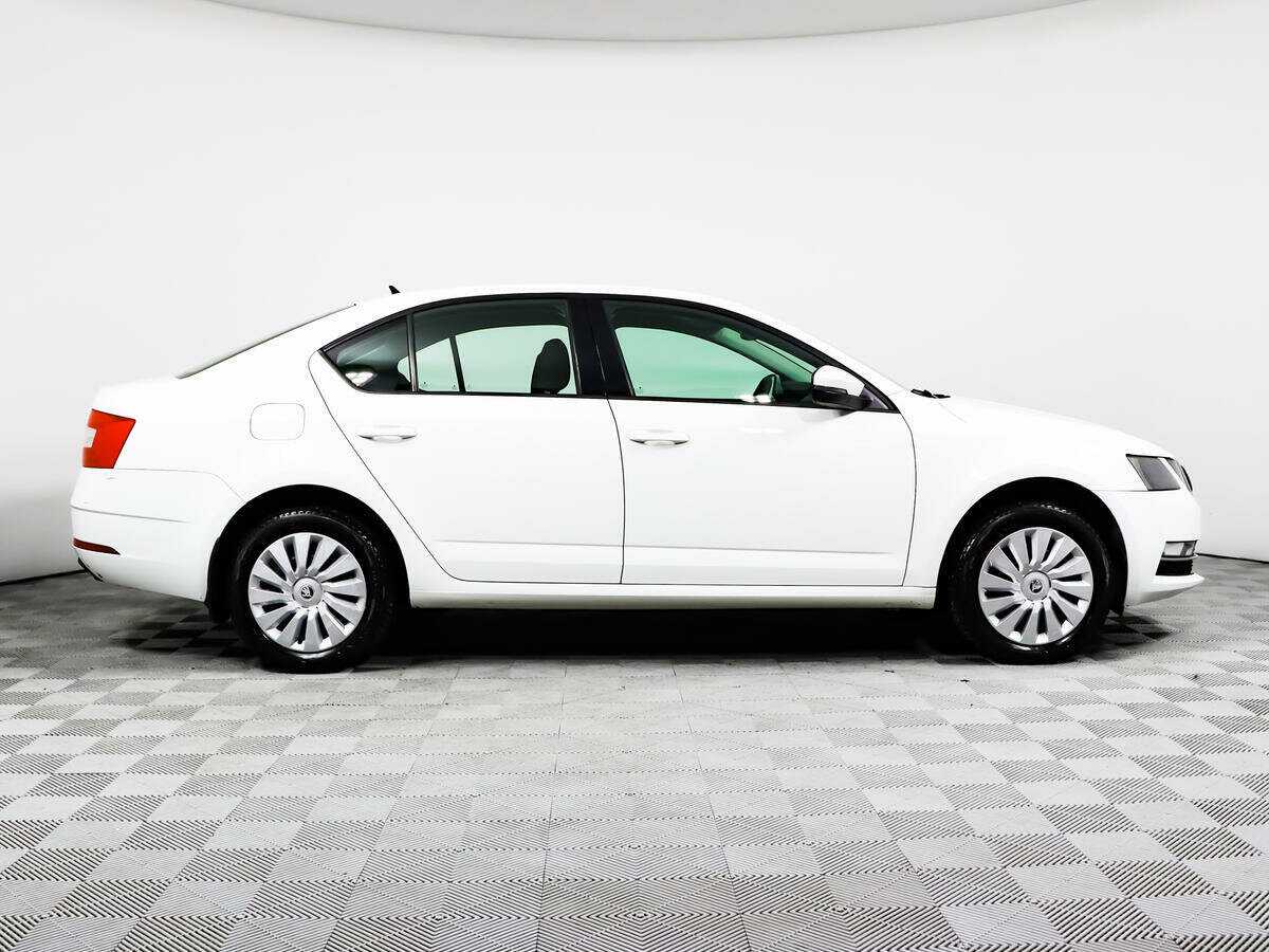 Купить Skoda Octavia, 2018, 58 457 км, фото №4