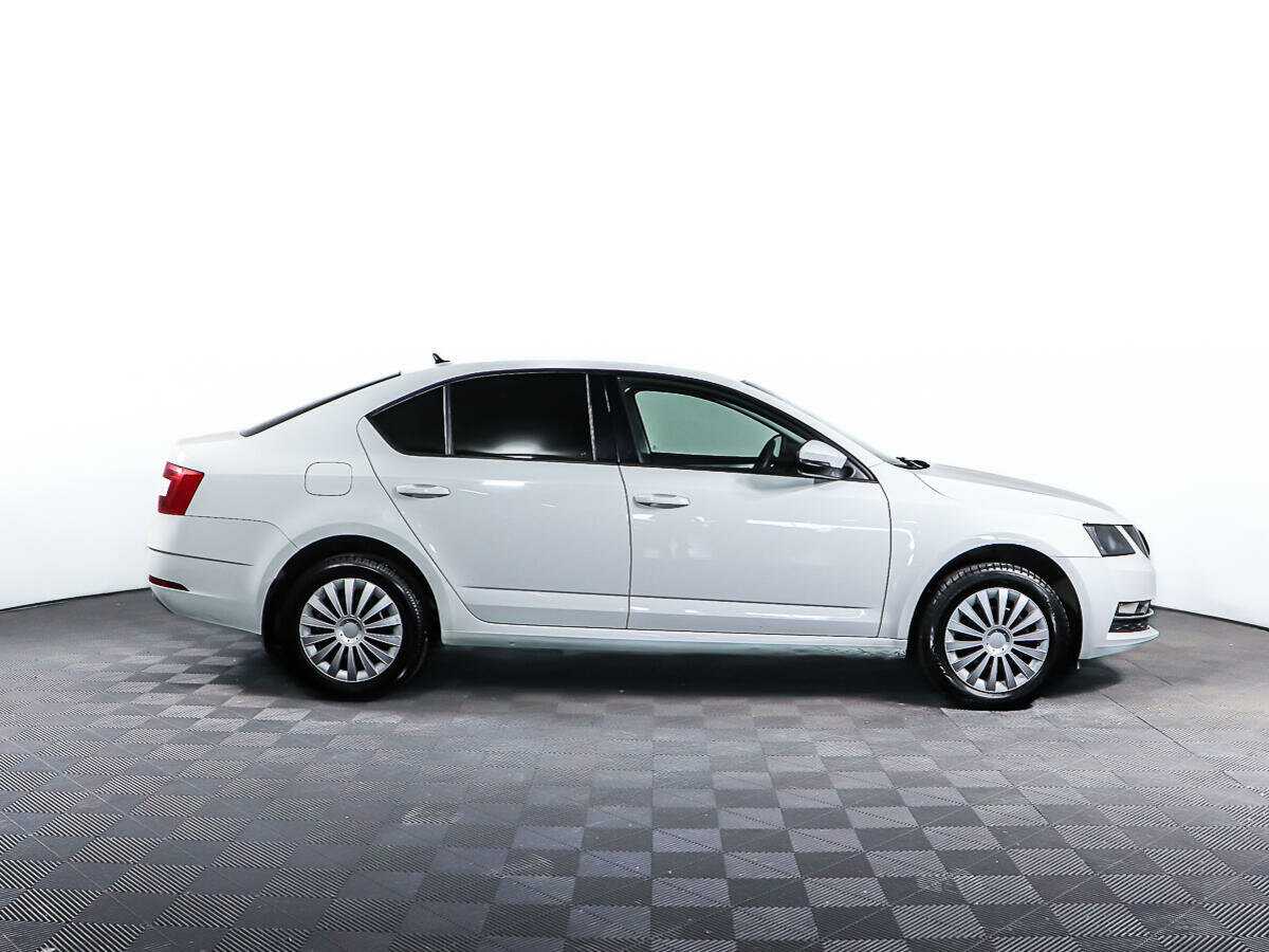 Купить Skoda Octavia, 2018, 38 826 км, фото №4