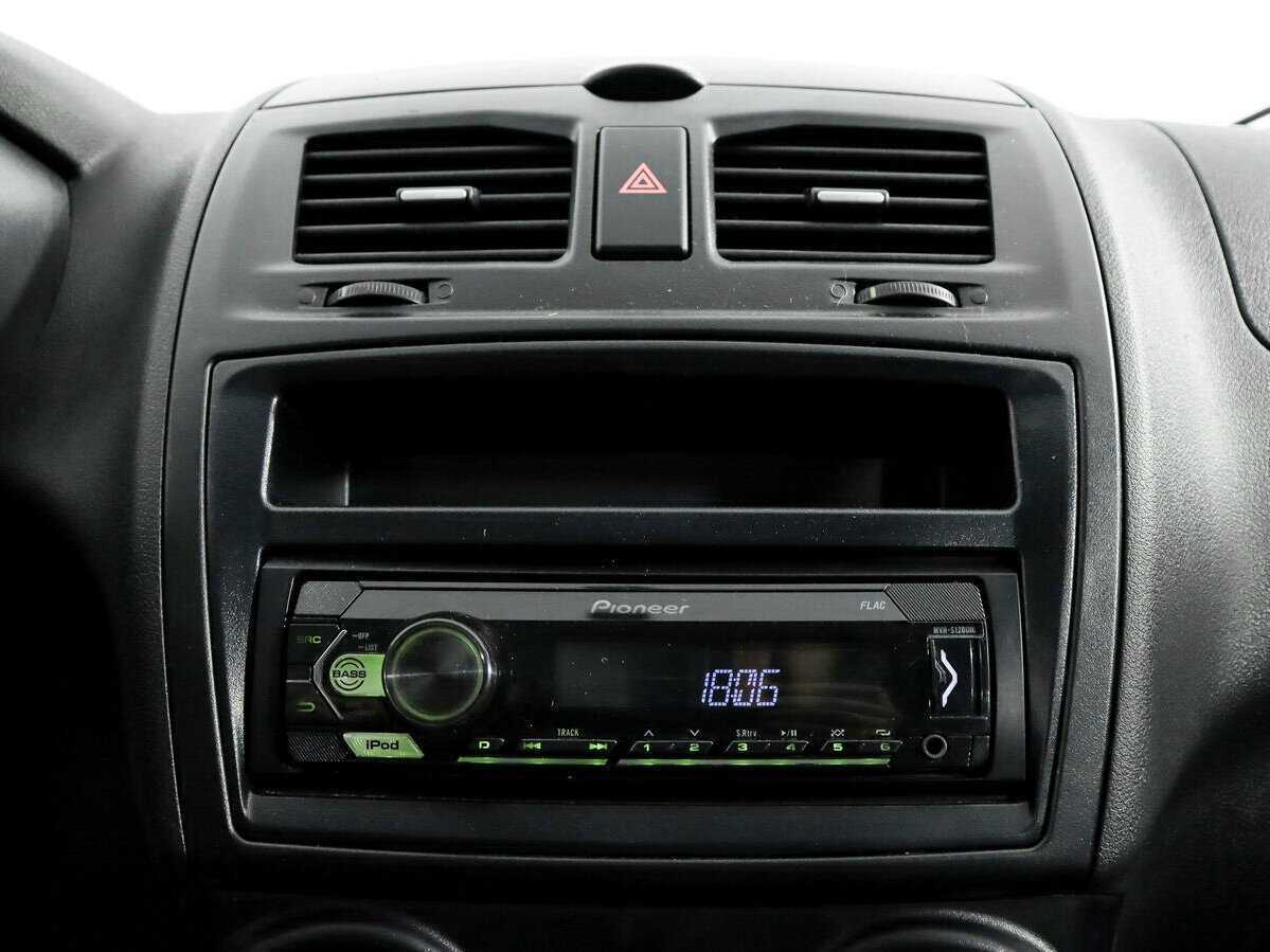 Купить Lada (ВАЗ) Kalina, 2015, 101 192 км, фото №13