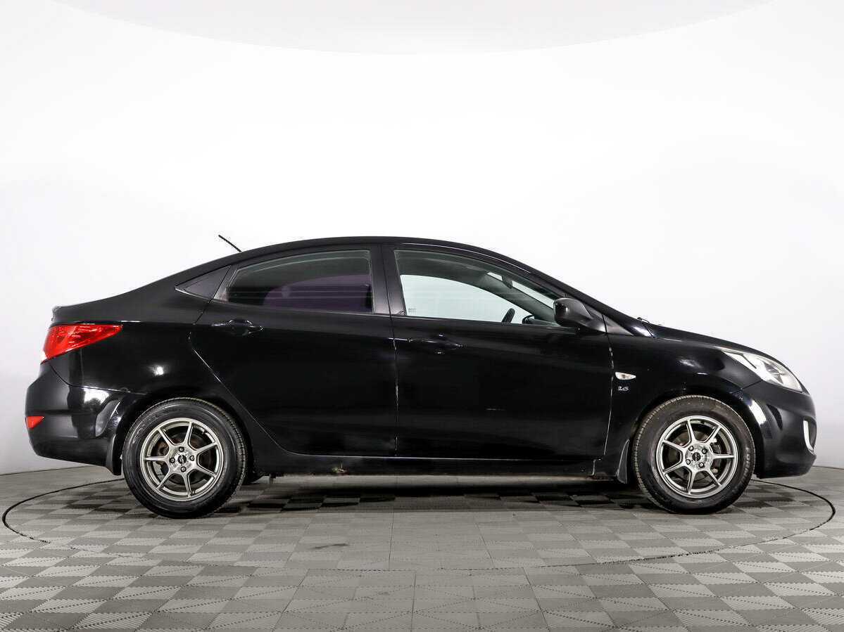 Купить Hyundai Solaris, 2013, 232 851 км, фото №4