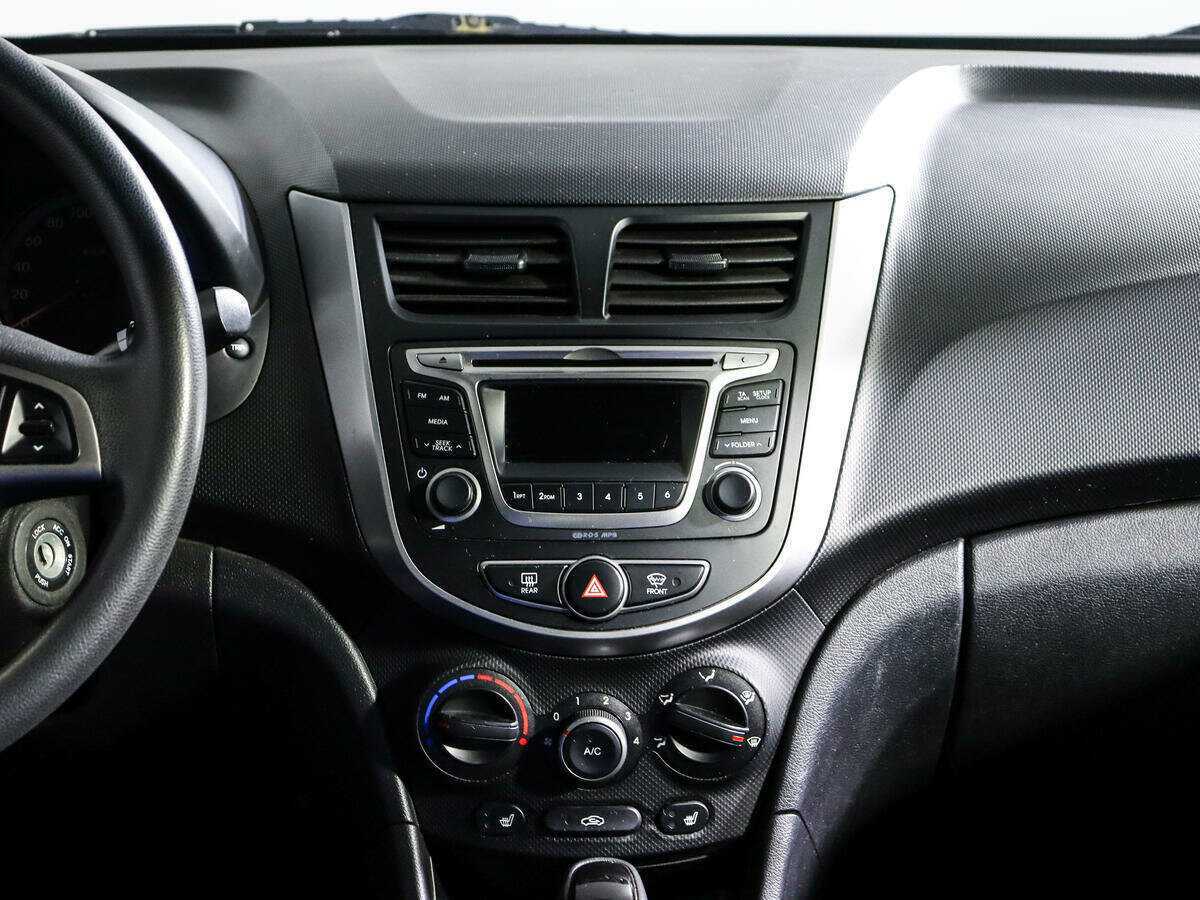 Купить Hyundai Solaris, 2015, 85 276 км, фото №13