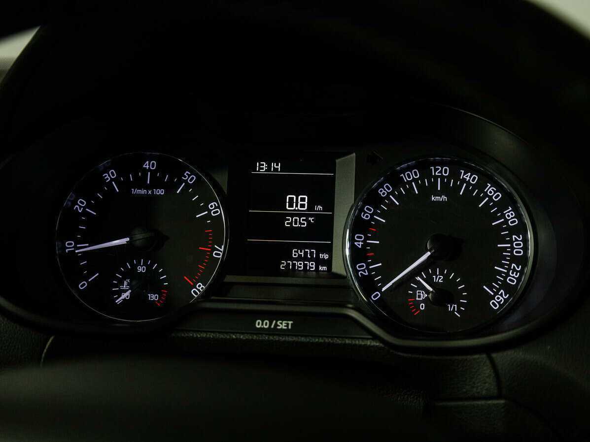 Купить Skoda Octavia, 2014, 277 979 км, фото №11