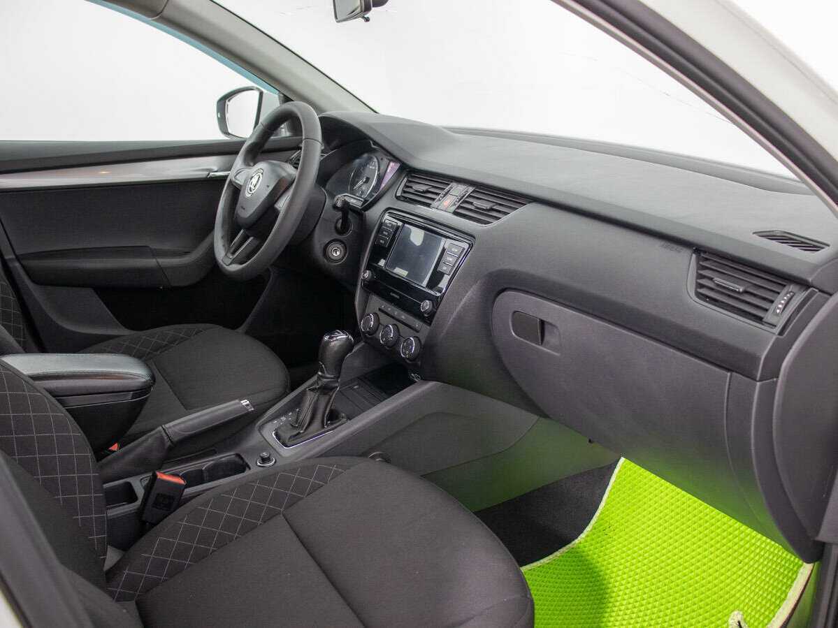Купить Skoda Octavia, 2018, 413 386 км, фото №9