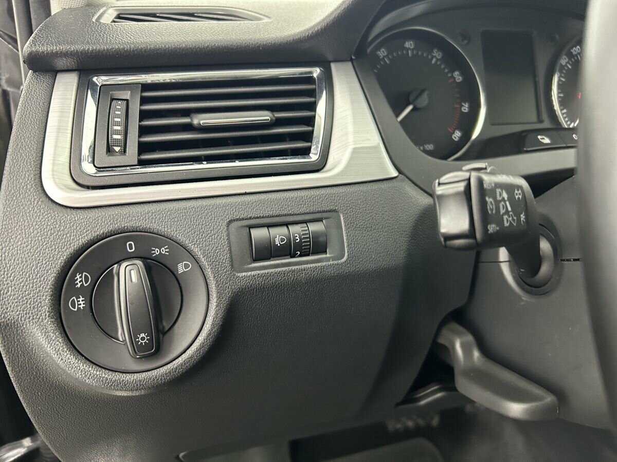 Купить Skoda Rapid, 2014, 193 188 км, фото №9