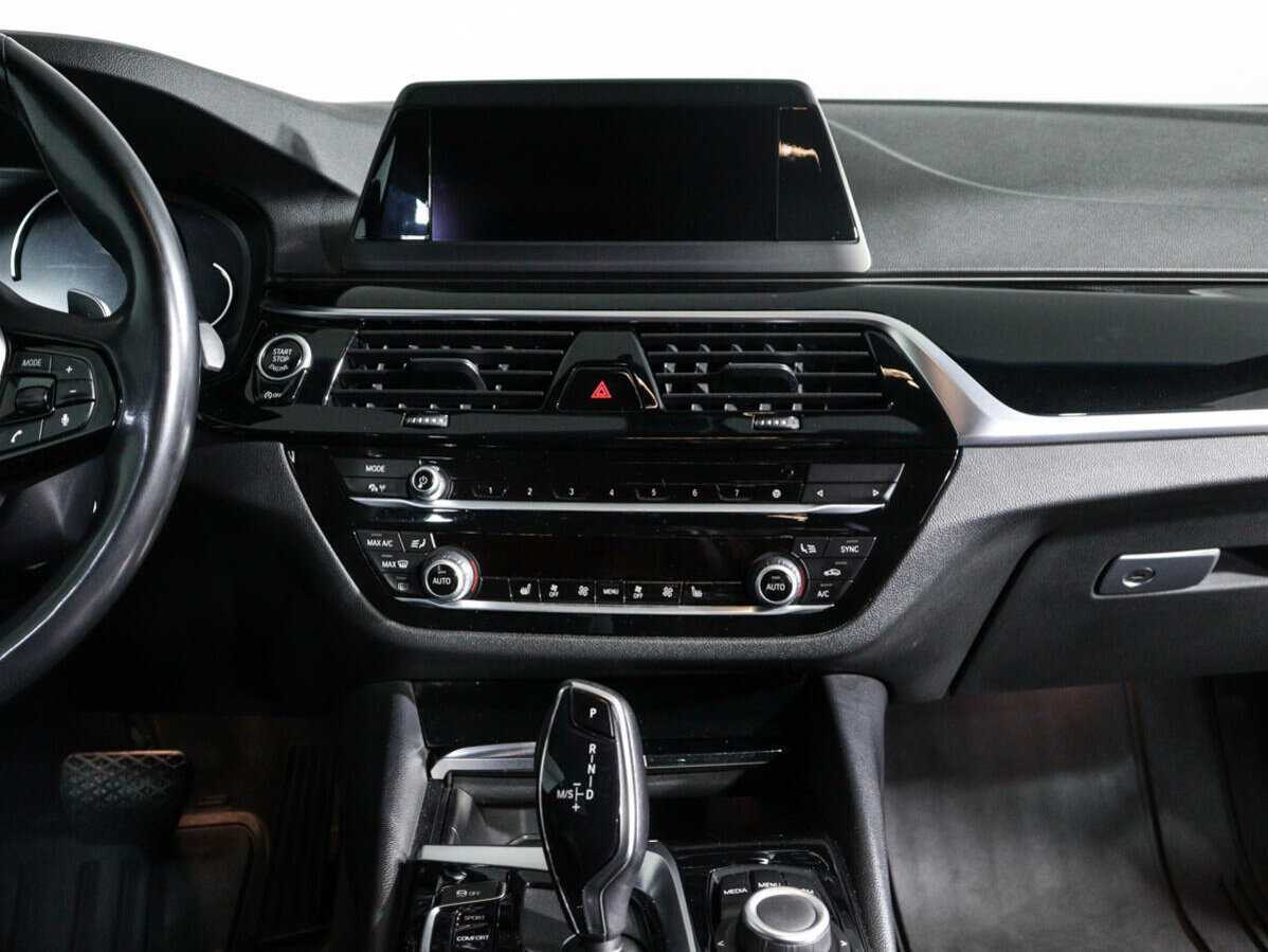 Купить BMW 5 серии 520d, 2019, 191 420 км, фото №11