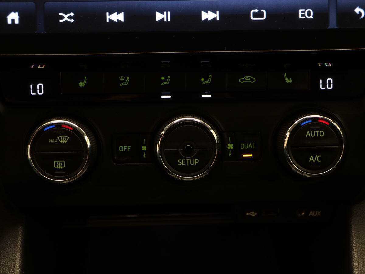 Купить Skoda Octavia, 2013, 246 399 км, фото №18