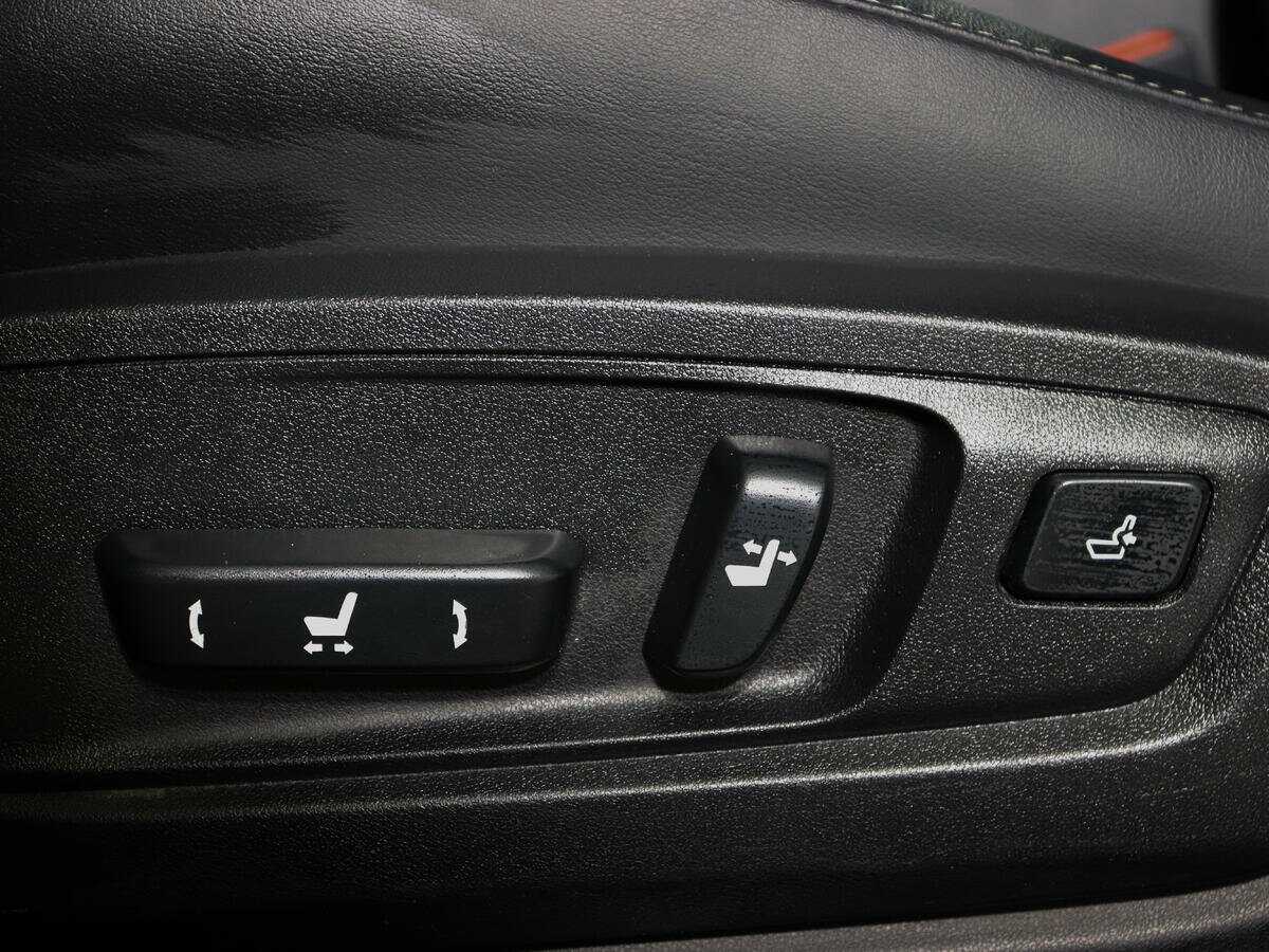 Купить Lexus ES 200, 2016, 123 000 км, фото №19