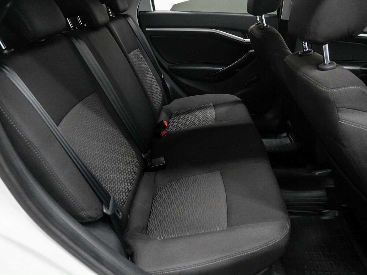 Купить Lada (ВАЗ) Vesta, 2017, 125 000 км, фото №10