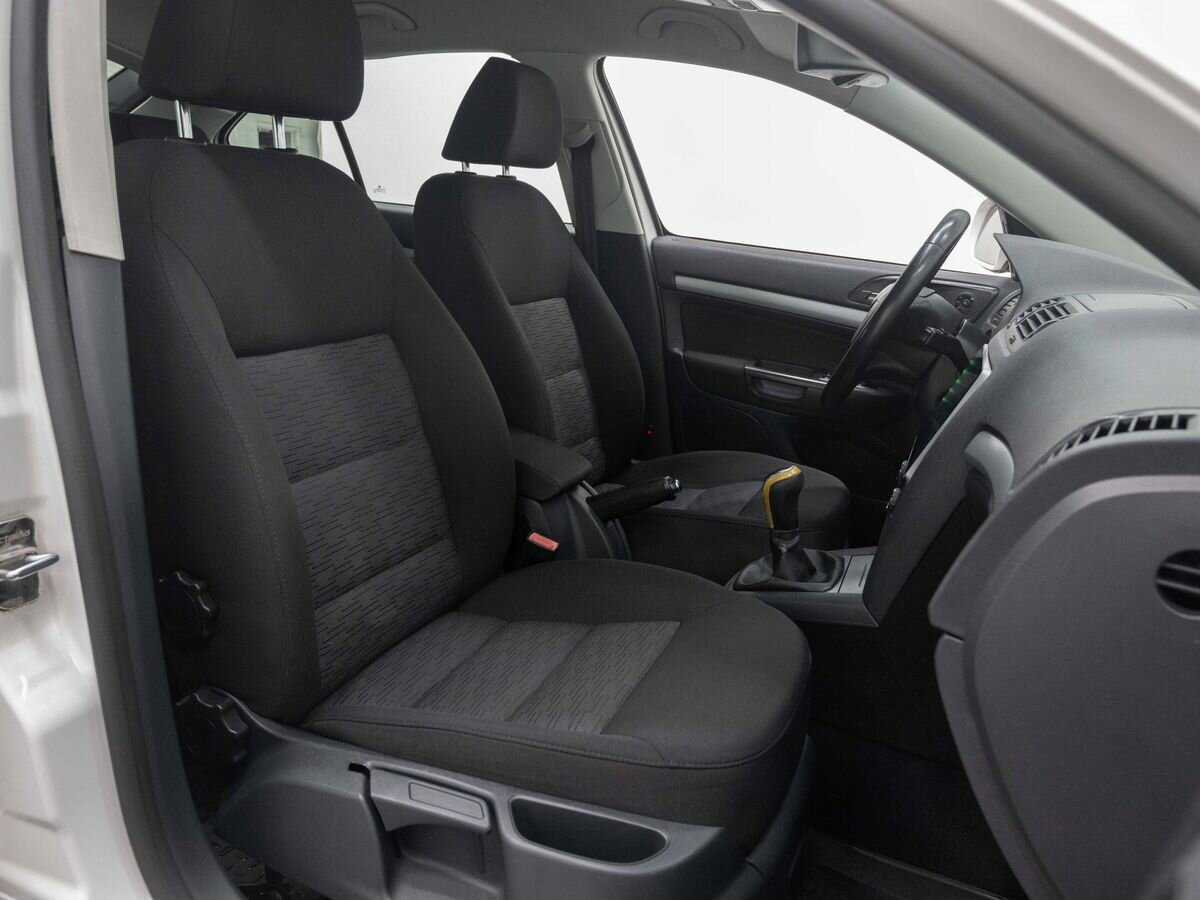 Купить Skoda Octavia, 2012, 194 196 км, фото №12