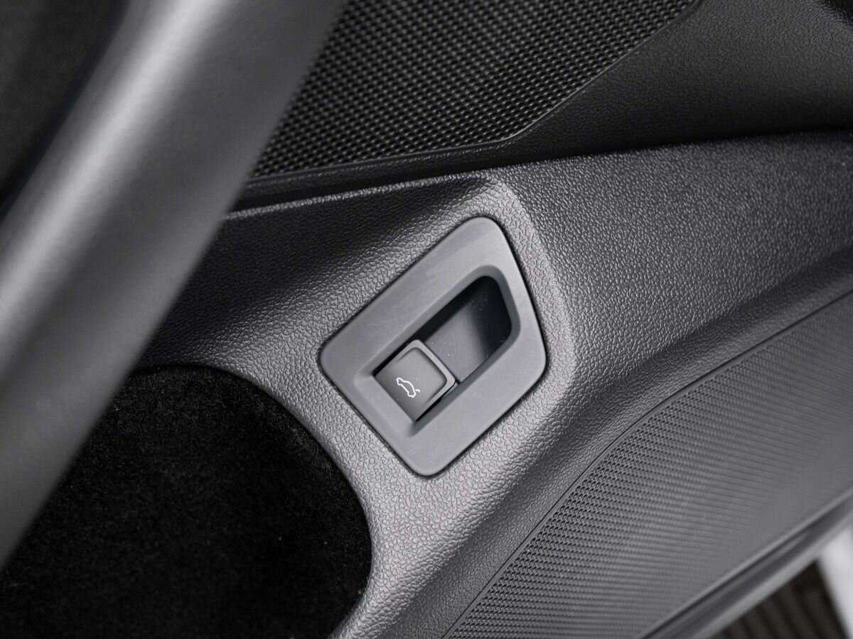 Купить Volkswagen Passat DSG6, 2017, 161 362 км, фото №19