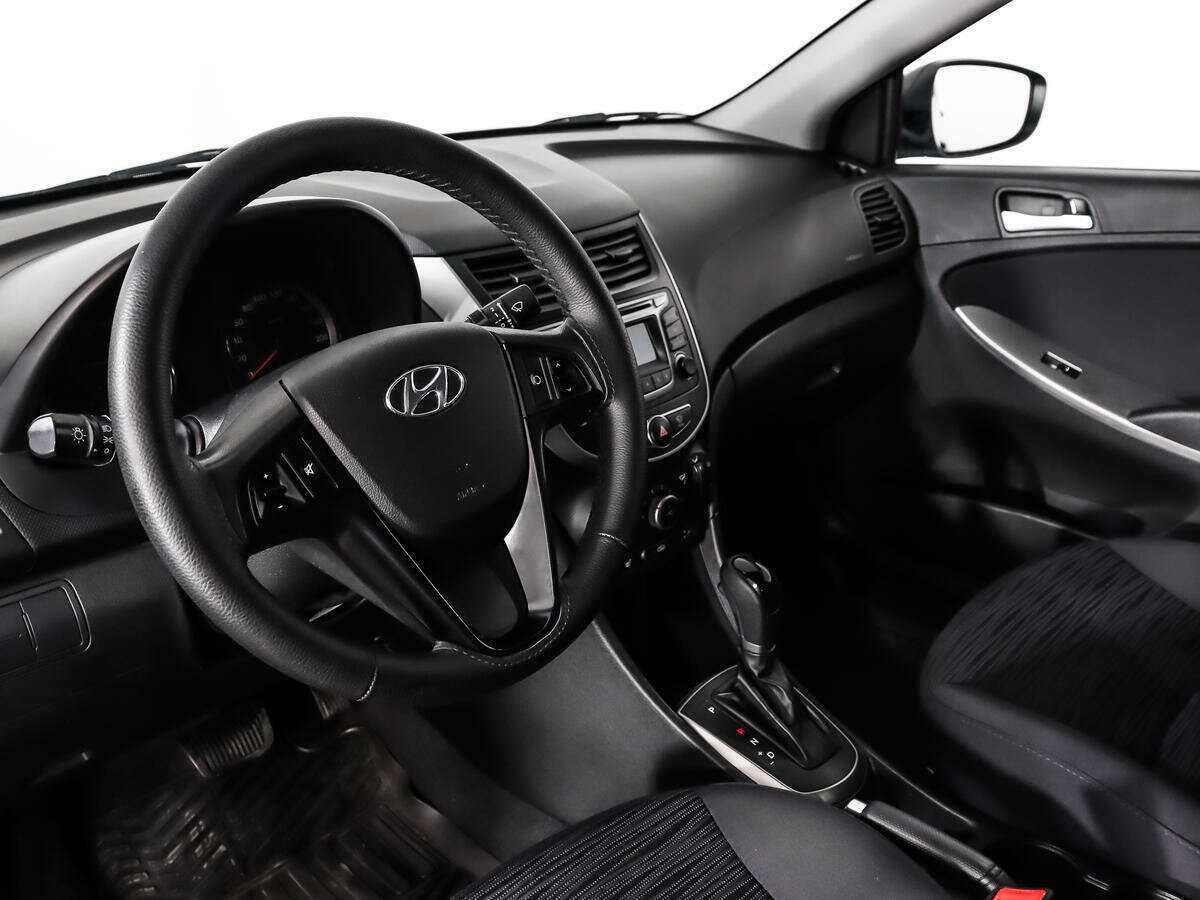 Купить Hyundai Solaris, 2014, 129 635 км, фото №9