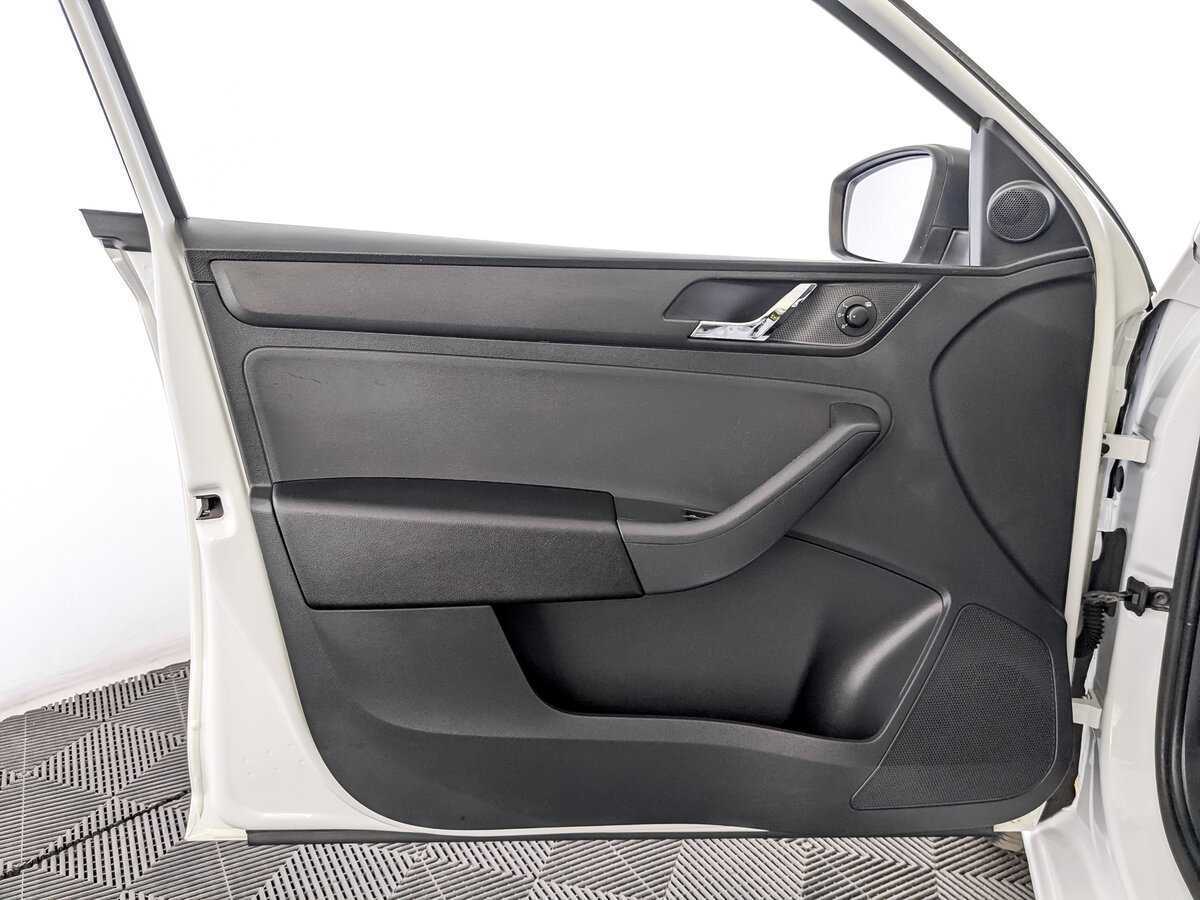 Купить Skoda Rapid, 2017, 110 902 км, фото №19