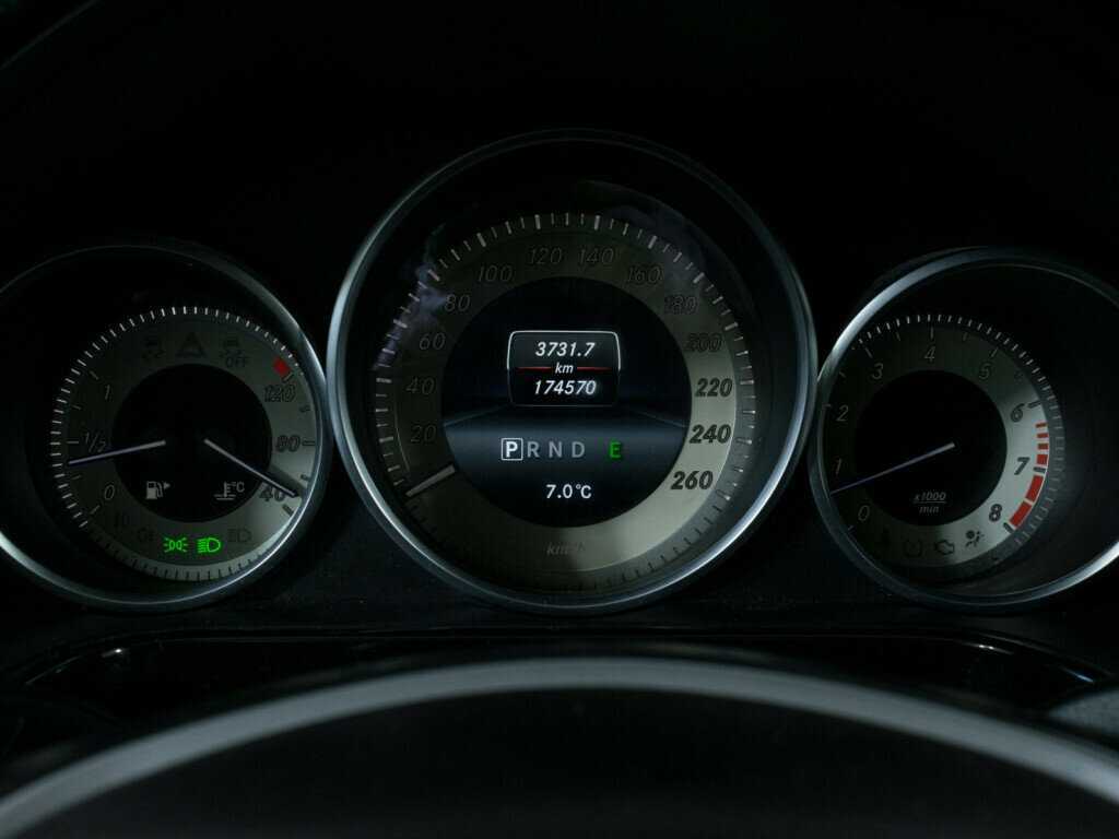 Купить Mercedes-Benz E-Класс 300, 2013, 173 457 км, фото №13