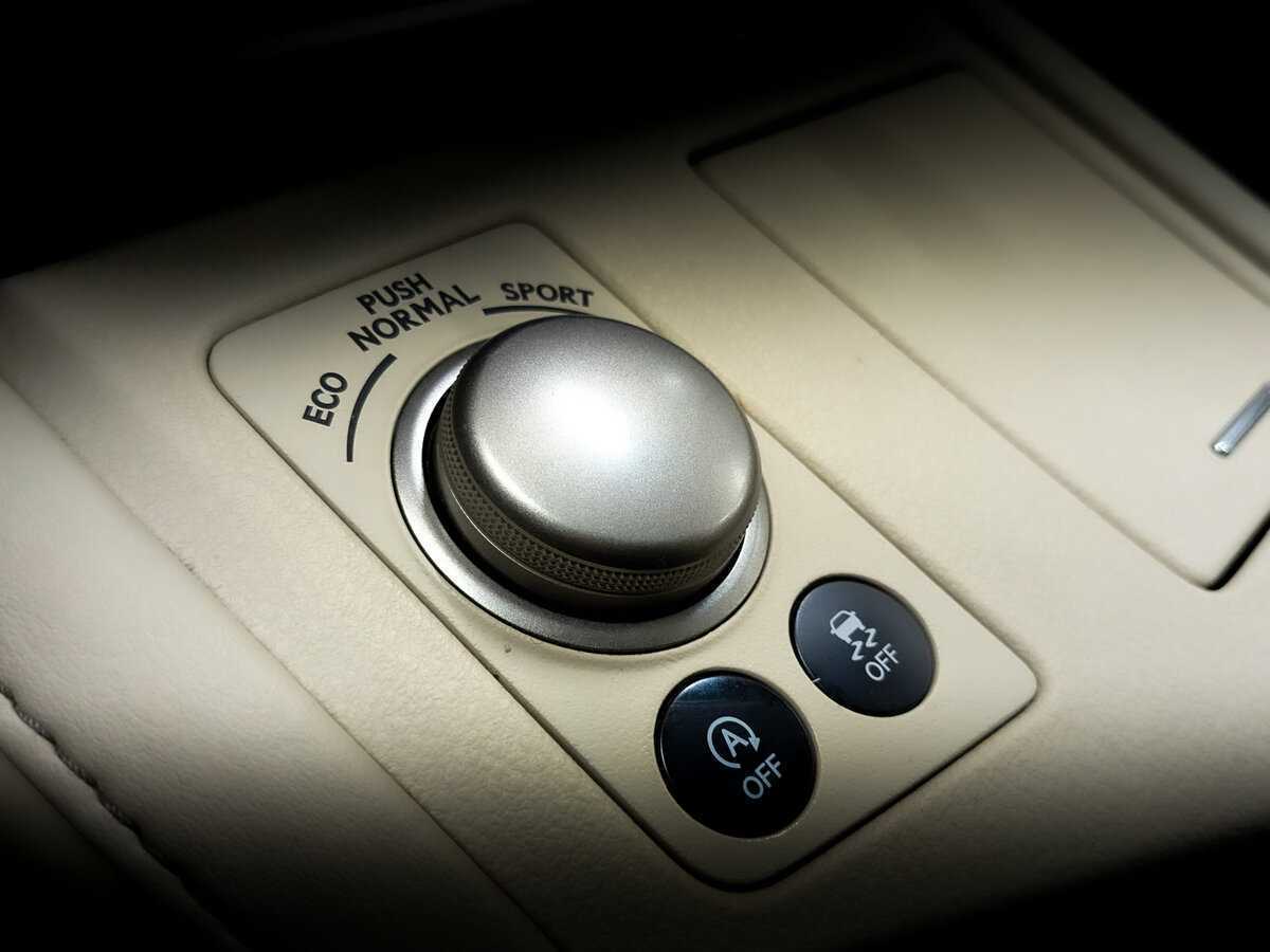 Купить Lexus ES 200, 2015, 174 571 км, фото №30