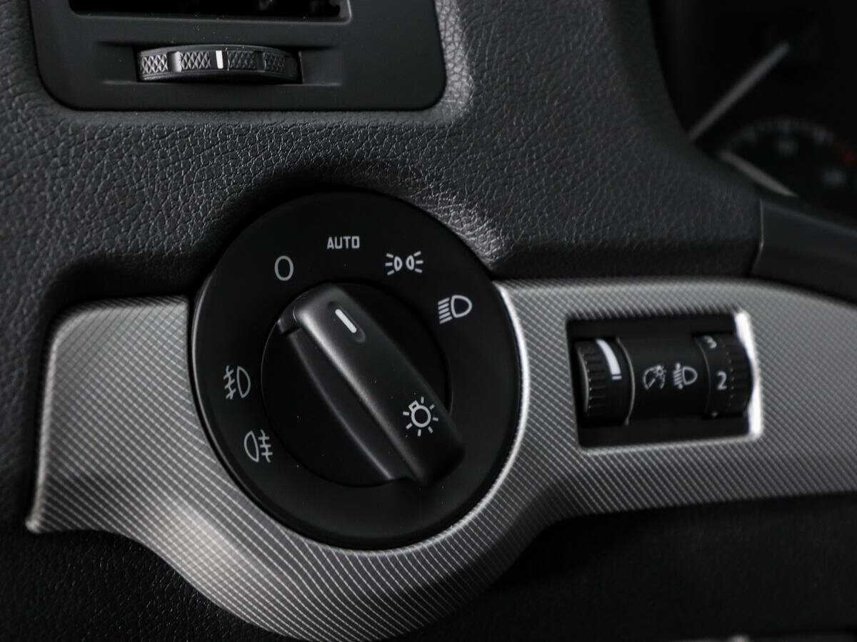 Купить Skoda Octavia, 2013, 181 913 км, фото №10