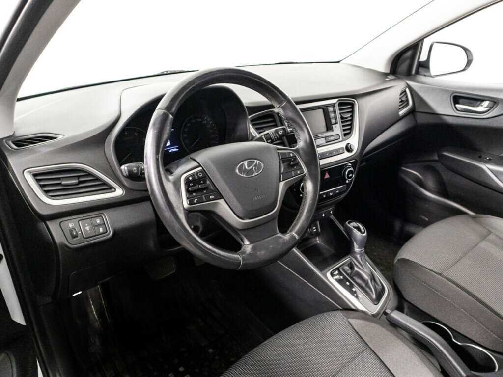 Купить Hyundai Solaris, 2017, 137 402 км, фото №11