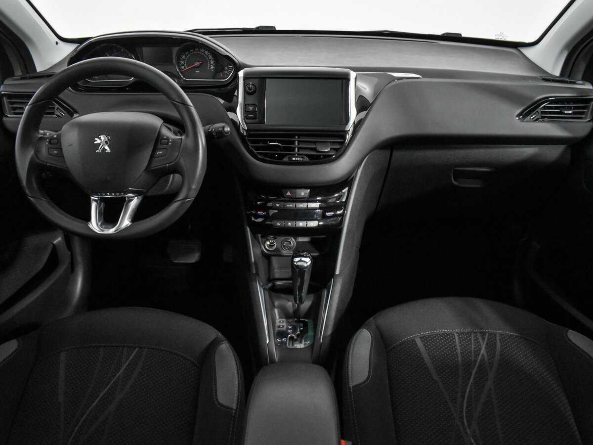Купить Peugeot 208, 2014, 68 000 км, фото №15