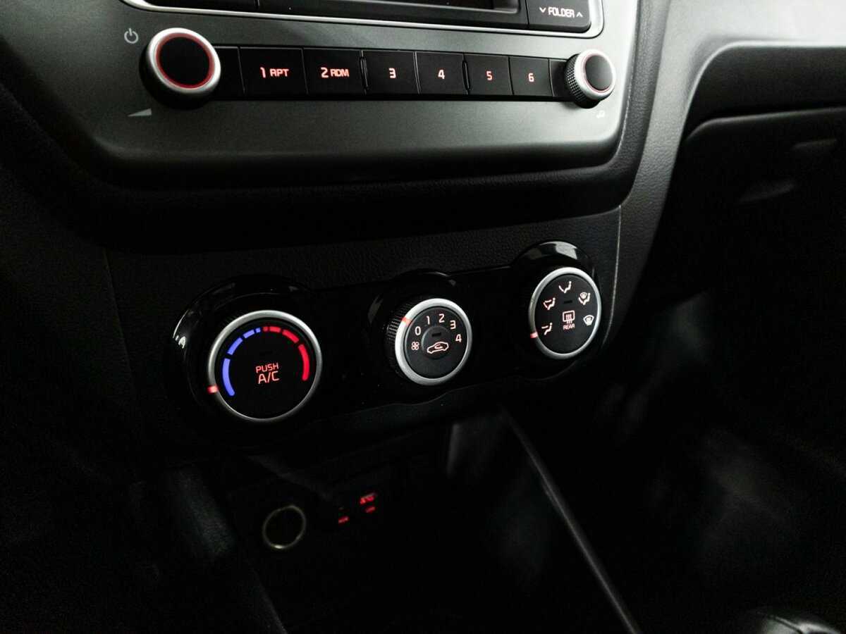 Купить Kia Rio, 2017, 48 268 км, фото №16