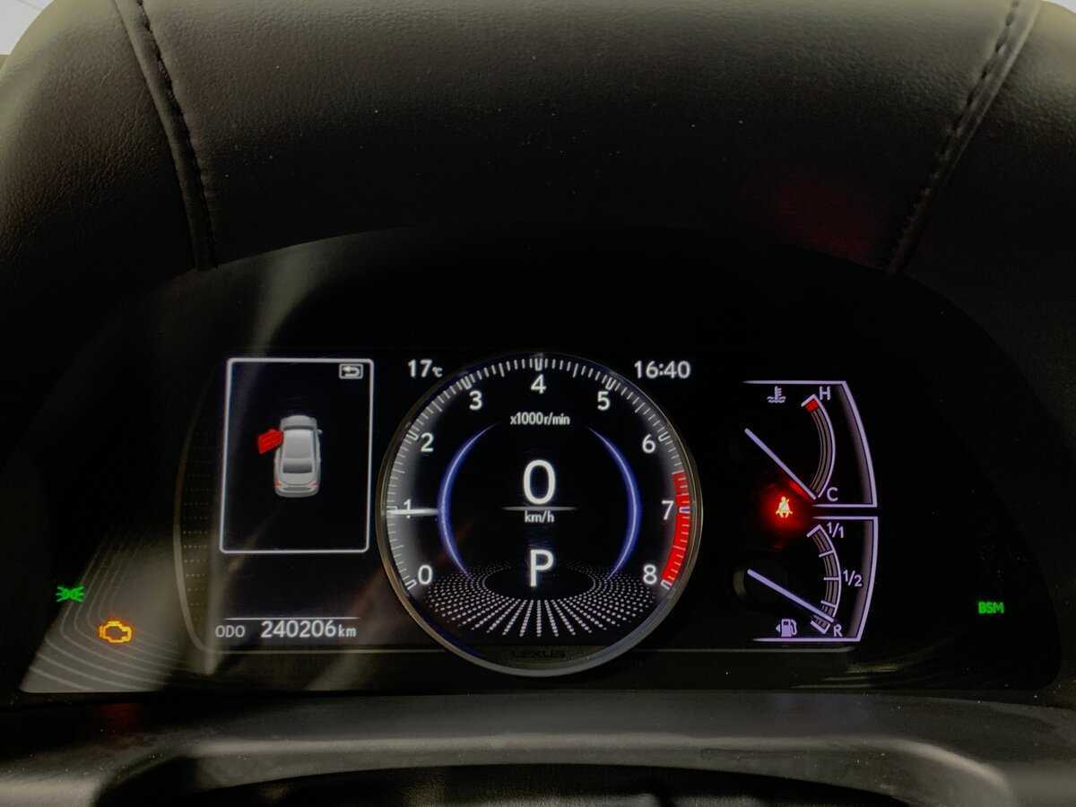 Купить Lexus ES 250, 2018, 240 204 км, фото №13